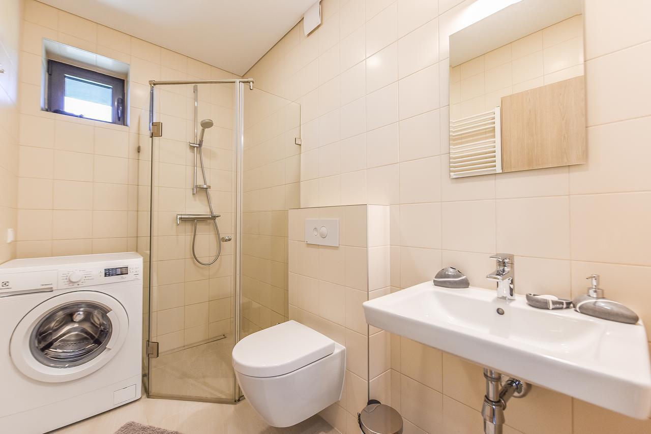 Smilciu Trio Keturvieciai Apartamentai Su Terasa パランガ エクステリア 写真